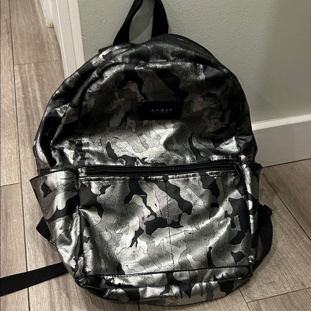 STATE Silver and Black Camouflage Backpack